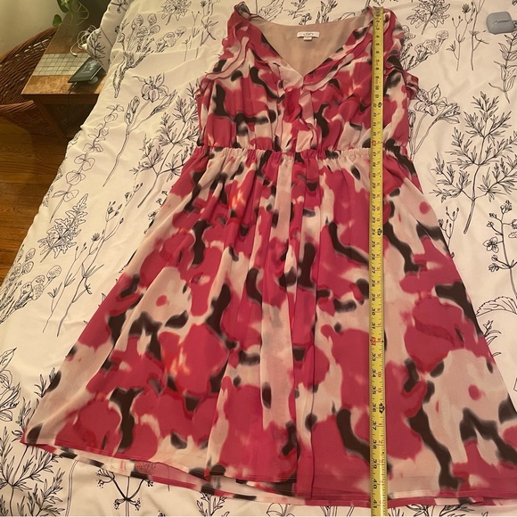 🎉HP🎉 Ann Taylor Loft Sleeveless V-Neck Flutter Dress -pink black white pattern - Picture 10 of 10